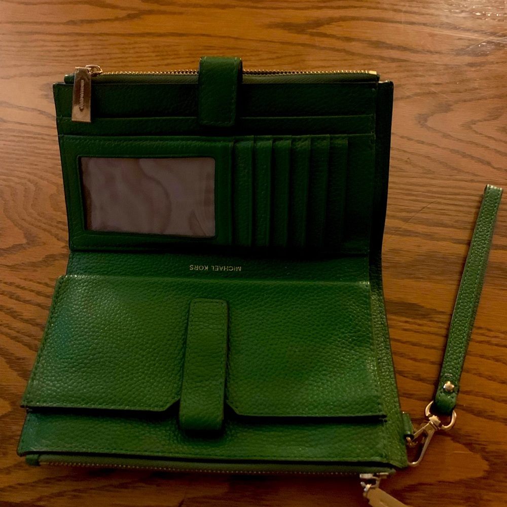 Beautiful Michael Kors  Kelly green wallet